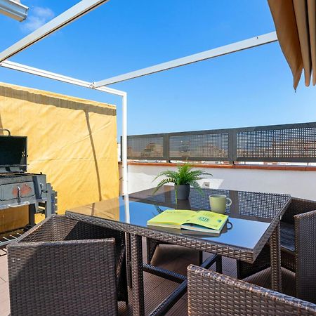 شقة Fridays Flats Bright & Breezy برشلونة المظهر الخارجي الصورة